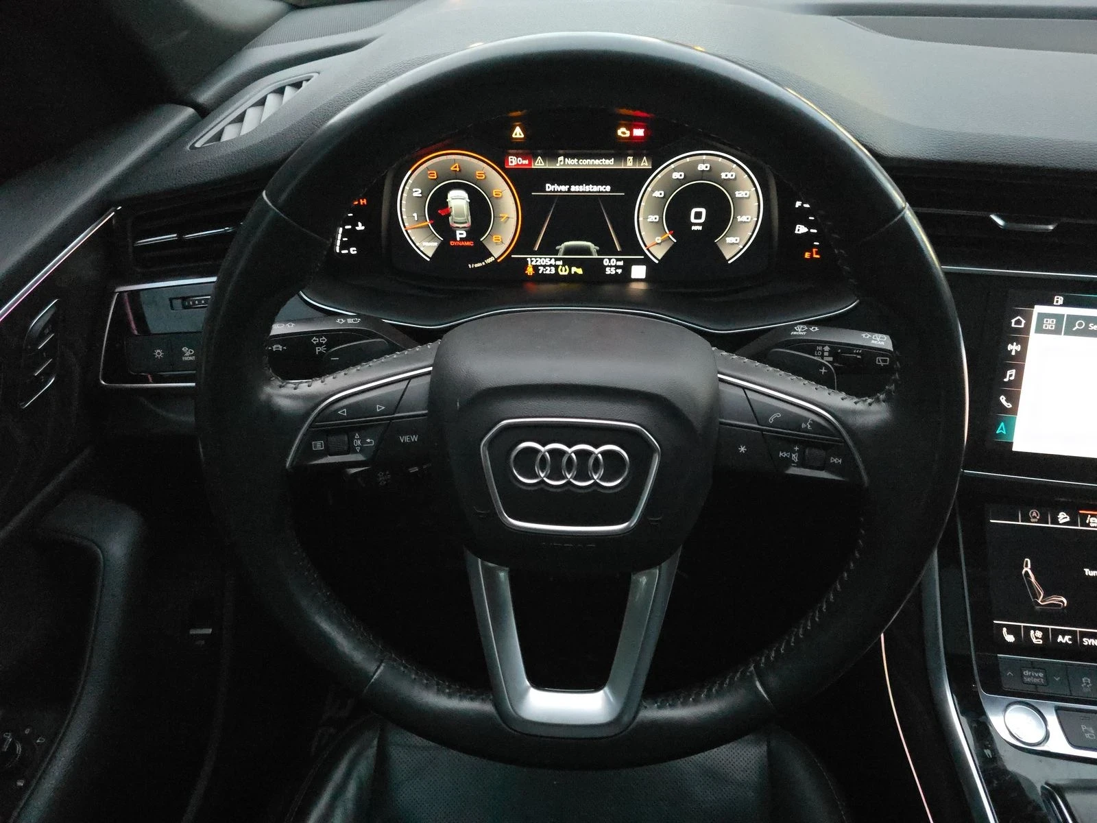 Audi Q8 Premium Plus - изображение 10