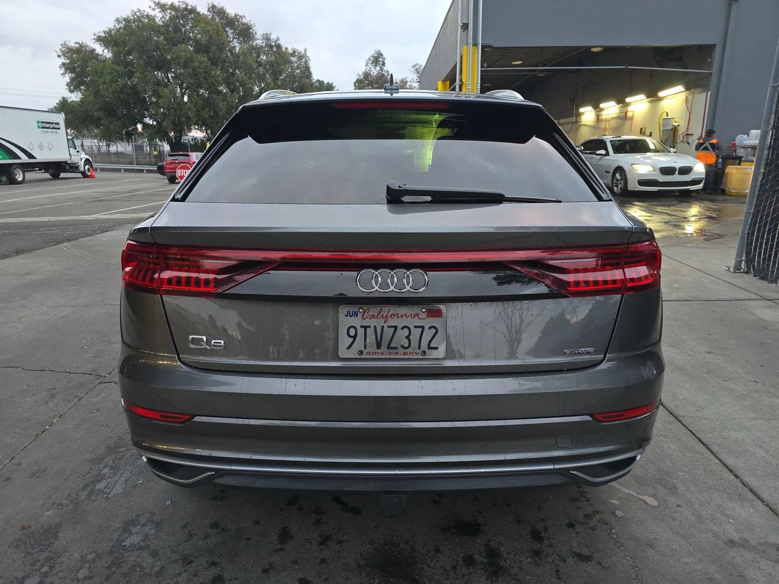 Audi Q8 Premium Plus - изображение 5