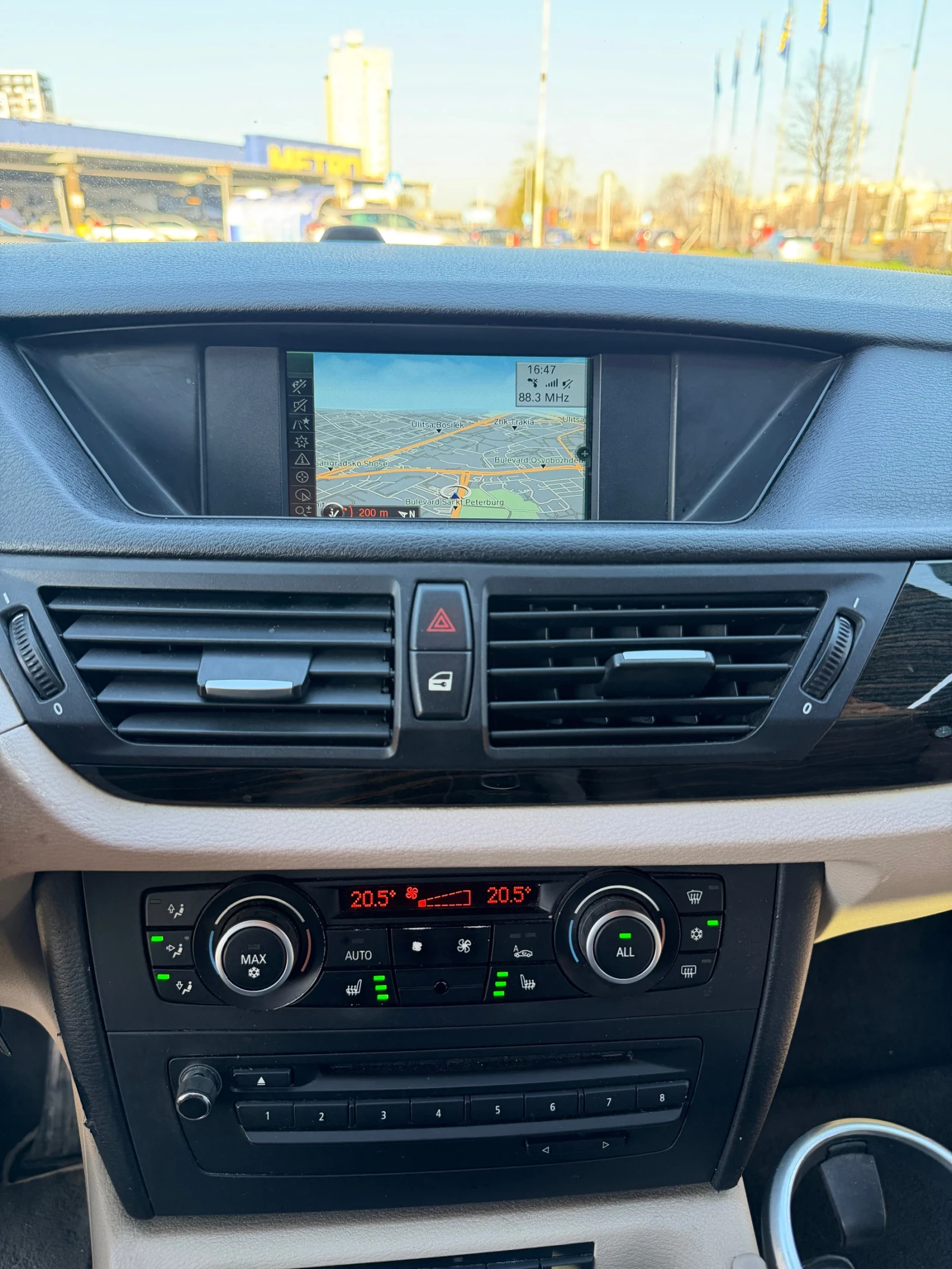 BMW X1 23d Xdrive Сменени вериги, снимка 9 - Автомобили и джипове - 53649091