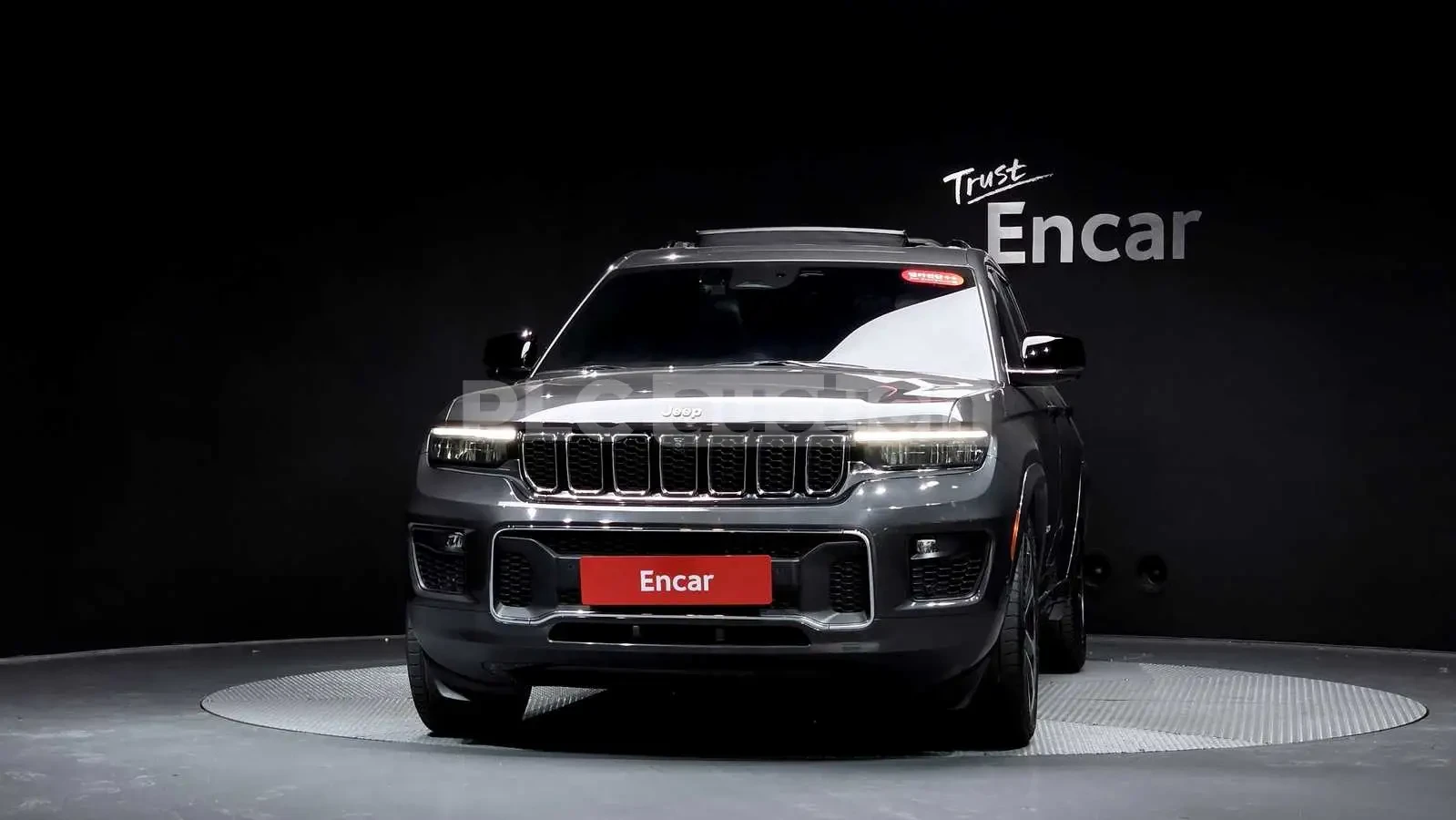 Jeep Grand cherokee 2022* HEAD-UP* PANO* DIGITAL* КРАЙНА ЦЕНА, снимка 2 - Автомобили и джипове - 53927899