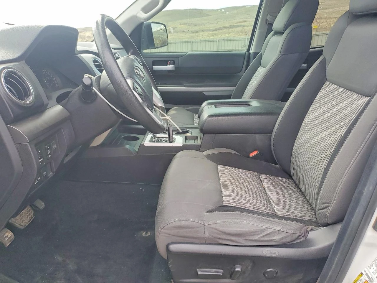 Toyota Tundra * AWD* V8* 5.7* , снимка 7 - Автомобили и джипове - 54026409