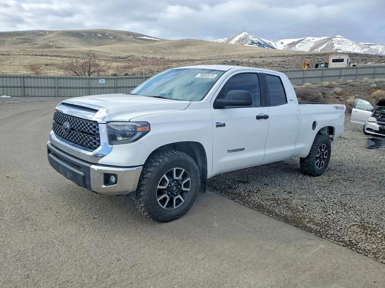 Toyota Tundra * AWD* V8* 5.7* 