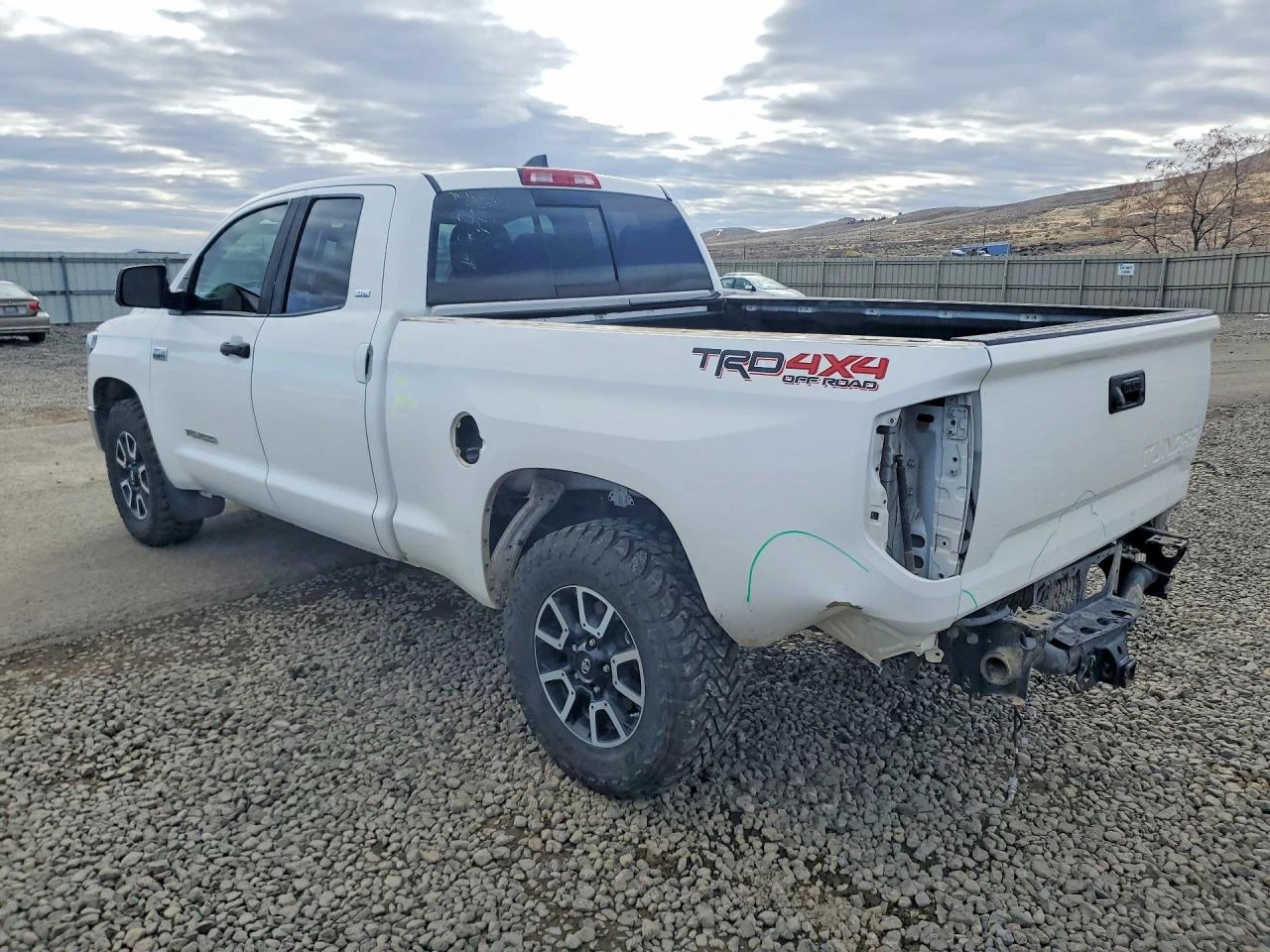 Toyota Tundra * AWD* V8* 5.7* , снимка 2 - Автомобили и джипове - 54026409