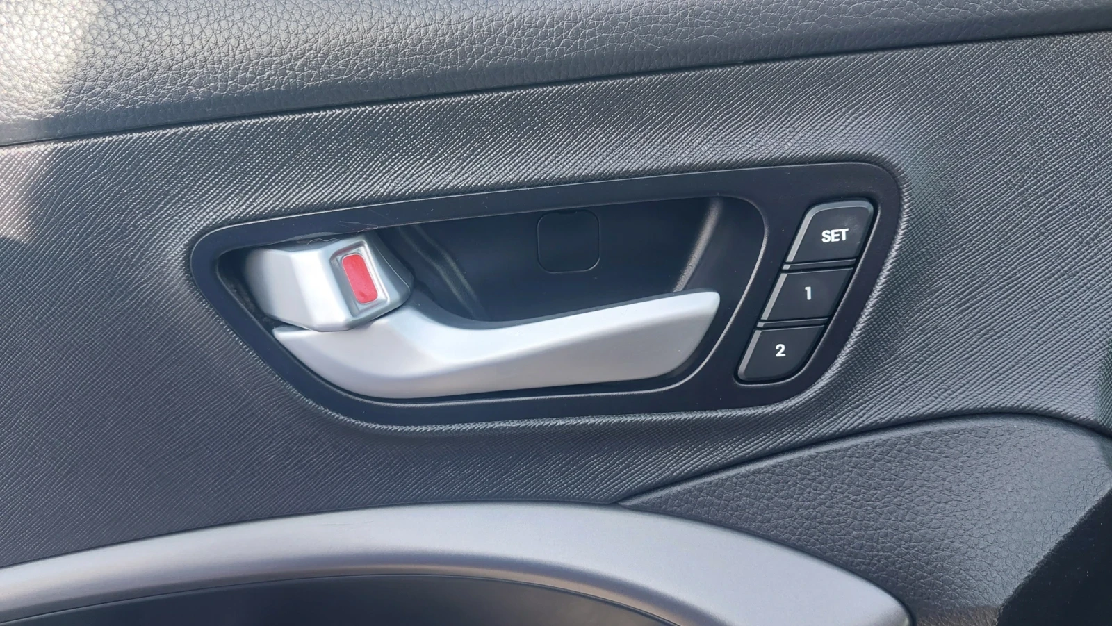 Hyundai Santa fe 2.2 FULL EKSTRI, снимка 14 - Автомобили и джипове - 54231079