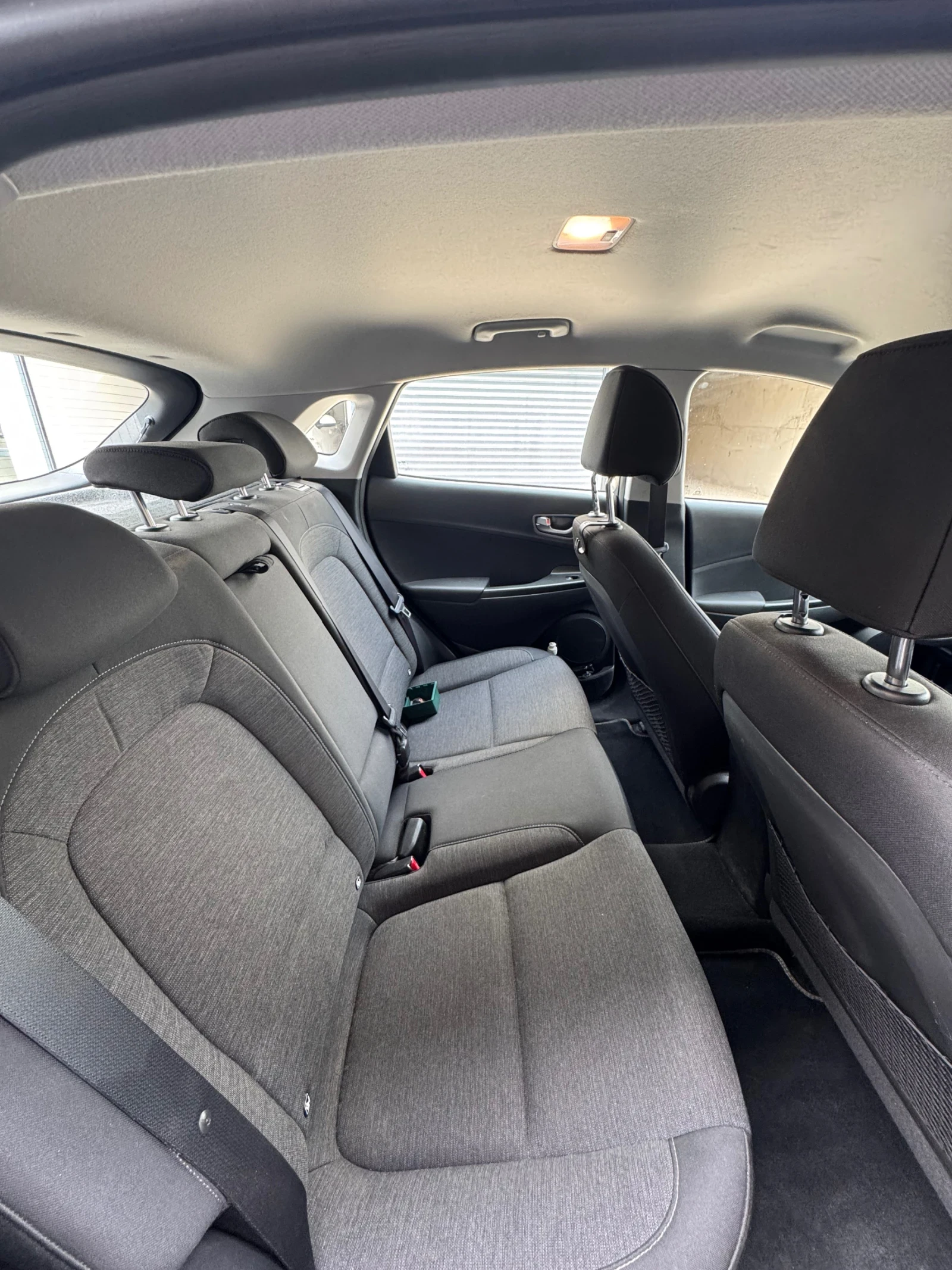 Hyundai Kona 64 kWh, снимка 10 - Автомобили и джипове - 54287423