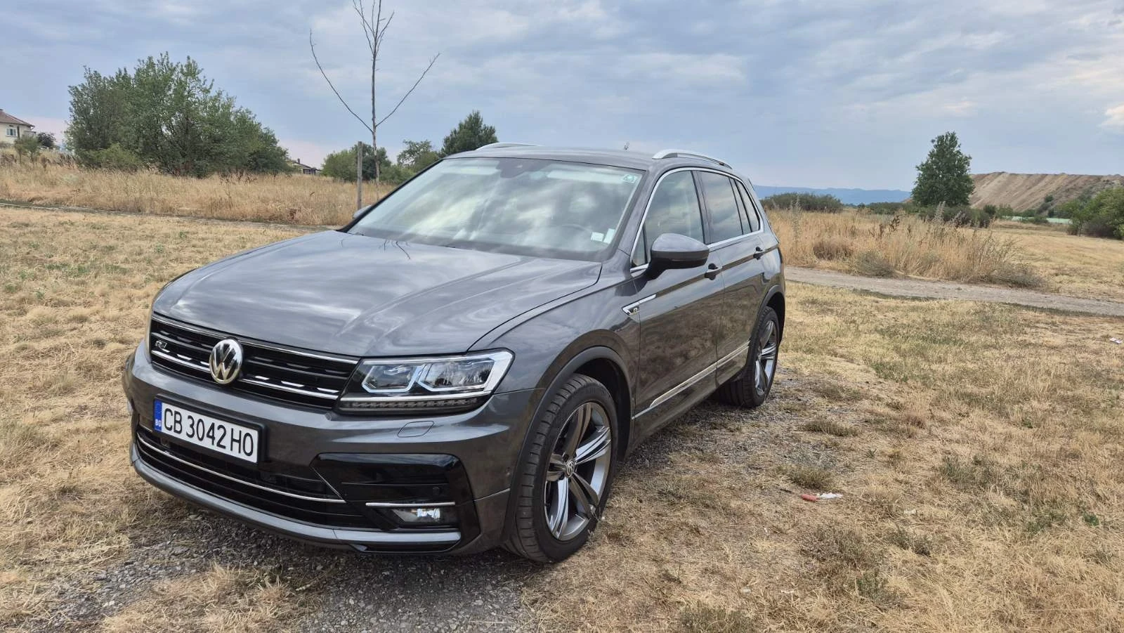 VW Tiguan R-Line 2.0/190к.с., снимка 2 - Автомобили и джипове - 54934033