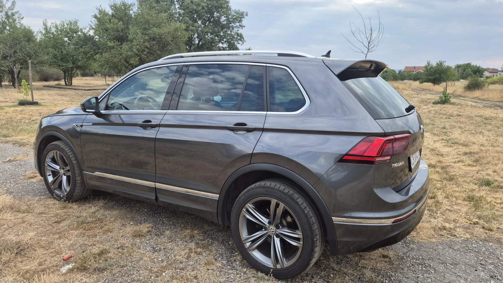 VW Tiguan R-Line 2.0/190к.с., снимка 6 - Автомобили и джипове - 54934033