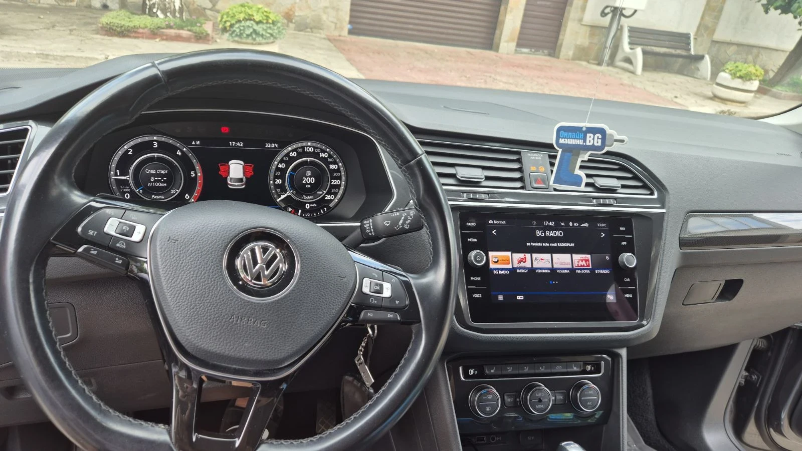 VW Tiguan R-Line 2.0/190к.с., снимка 9 - Автомобили и джипове - 54934033