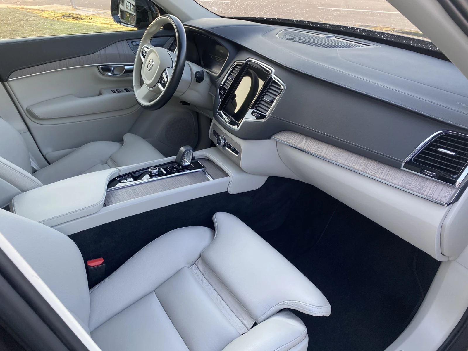 Volvo Xc90 B5/ AWD/ MHEV/ Plus Dark, снимка 8 - Автомобили и джипове - 55076661