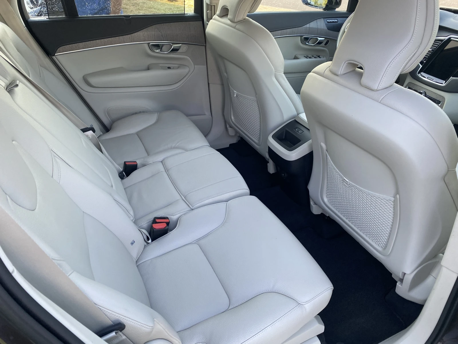 Volvo Xc90 B5/ AWD/ MHEV/ Plus Dark, снимка 10 - Автомобили и джипове - 55076661