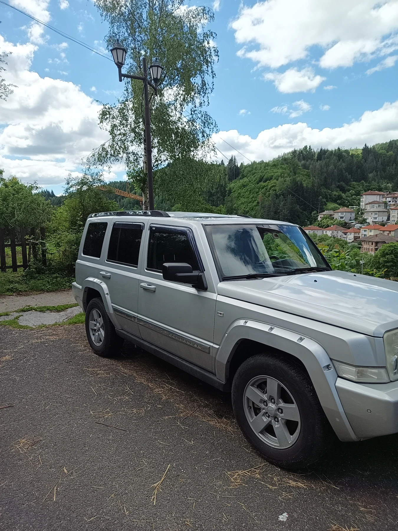 Jeep Commander, снимка 3 - Автомобили и джипове - 56428312
