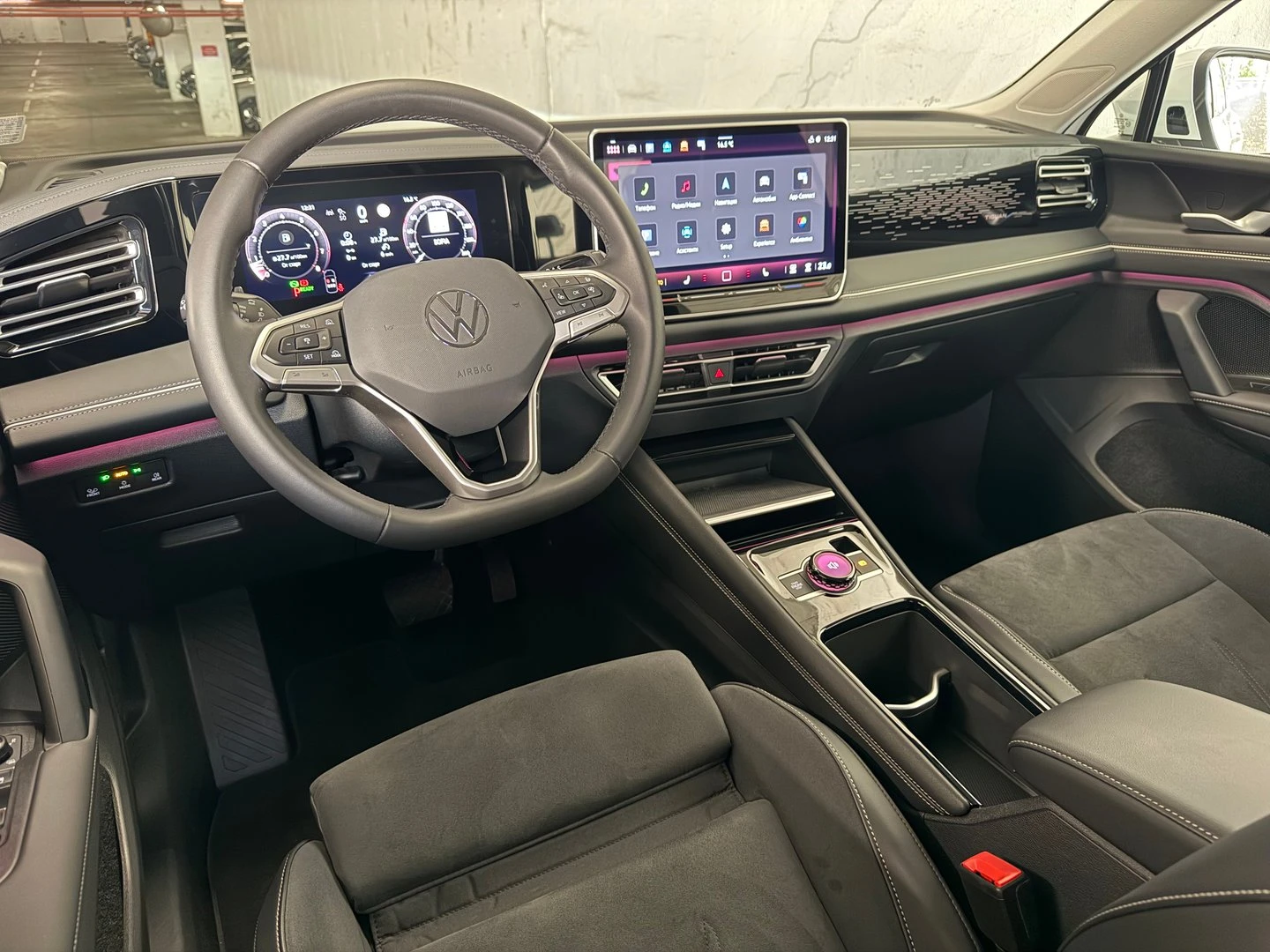 VW Tiguan, снимка 5 - Автомобили и джипове - 56635219
