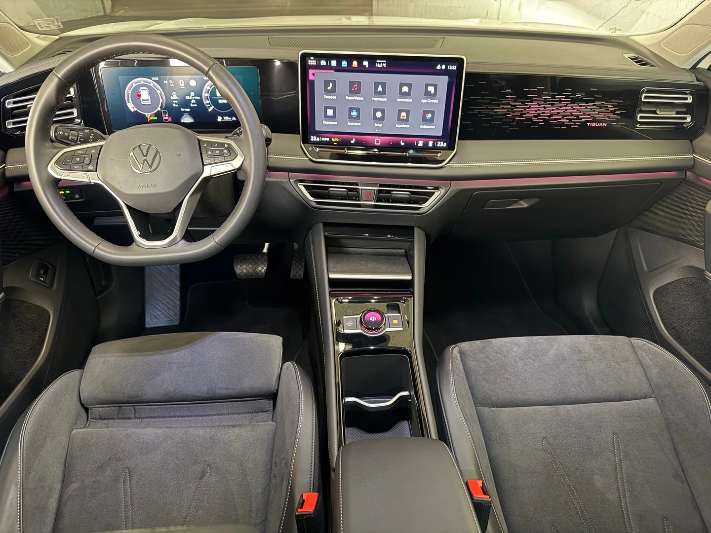 VW Tiguan, снимка 7 - Автомобили и джипове - 56635219