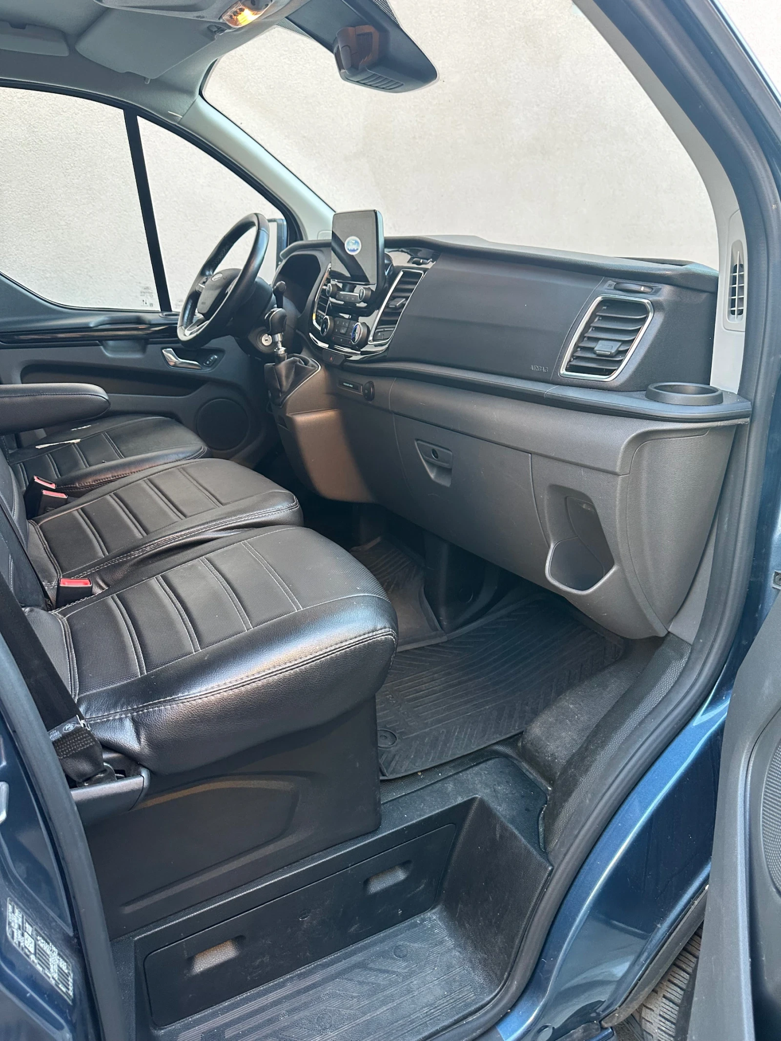 Ford Transit Custom, снимка 15 - Бусове и автобуси - 56040633