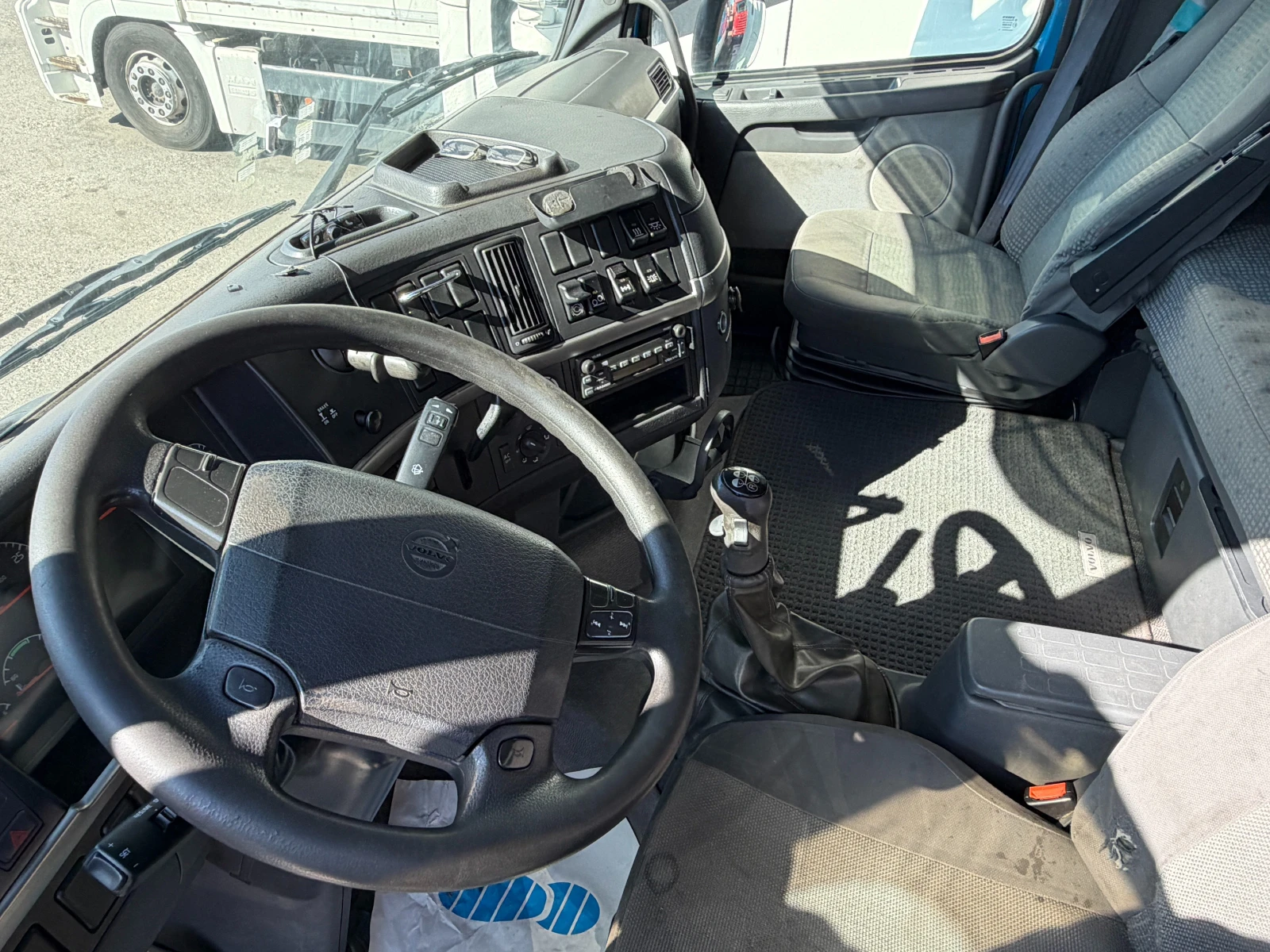Volvo Fm12 6x2, Кран, Трупчийка, Внос, , , , снимка 11 - Камиони - 56300922