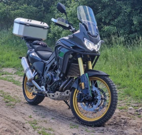 ����� �� �������� �� Rieju Aventura 500