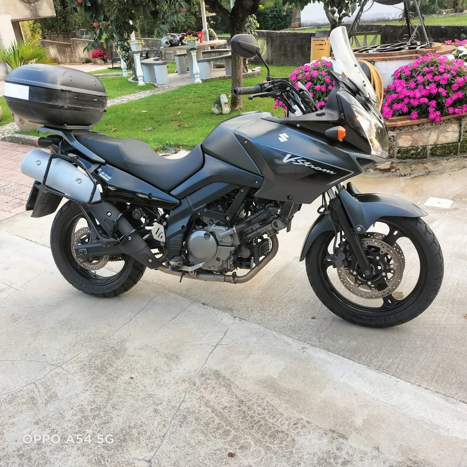 Suzuki V-strom DL650, снимка 2 - Мотоциклети и мототехника - 55671394