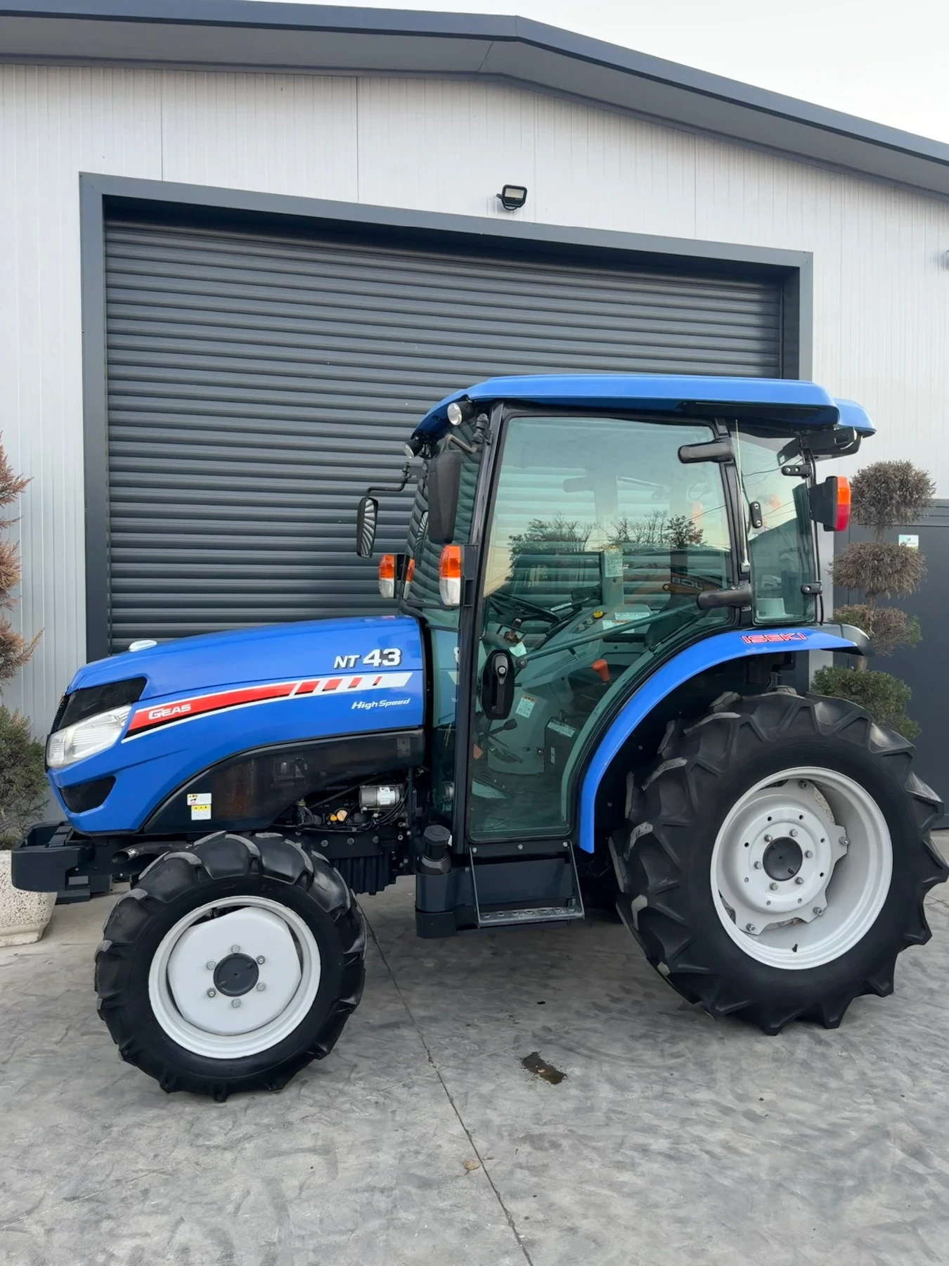 Трактор ISEKI NT43 43кс., снимка 4 - Селскостопанска техника - 56569497