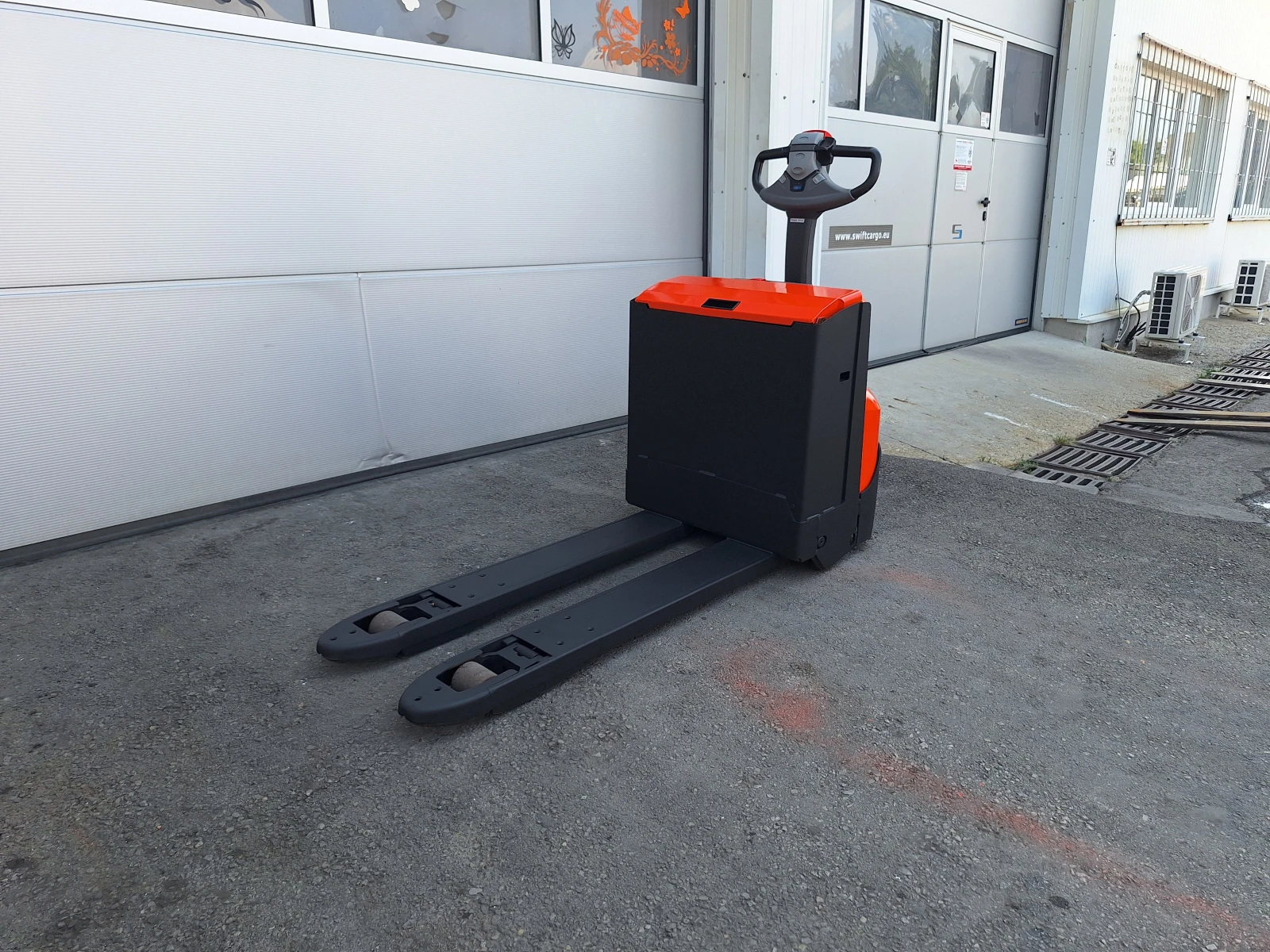  Toyota LWE180 Li-Ion | Mobile.bg   3