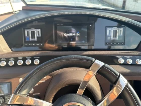 Моторна яхта Cobalt R30, снимка 10