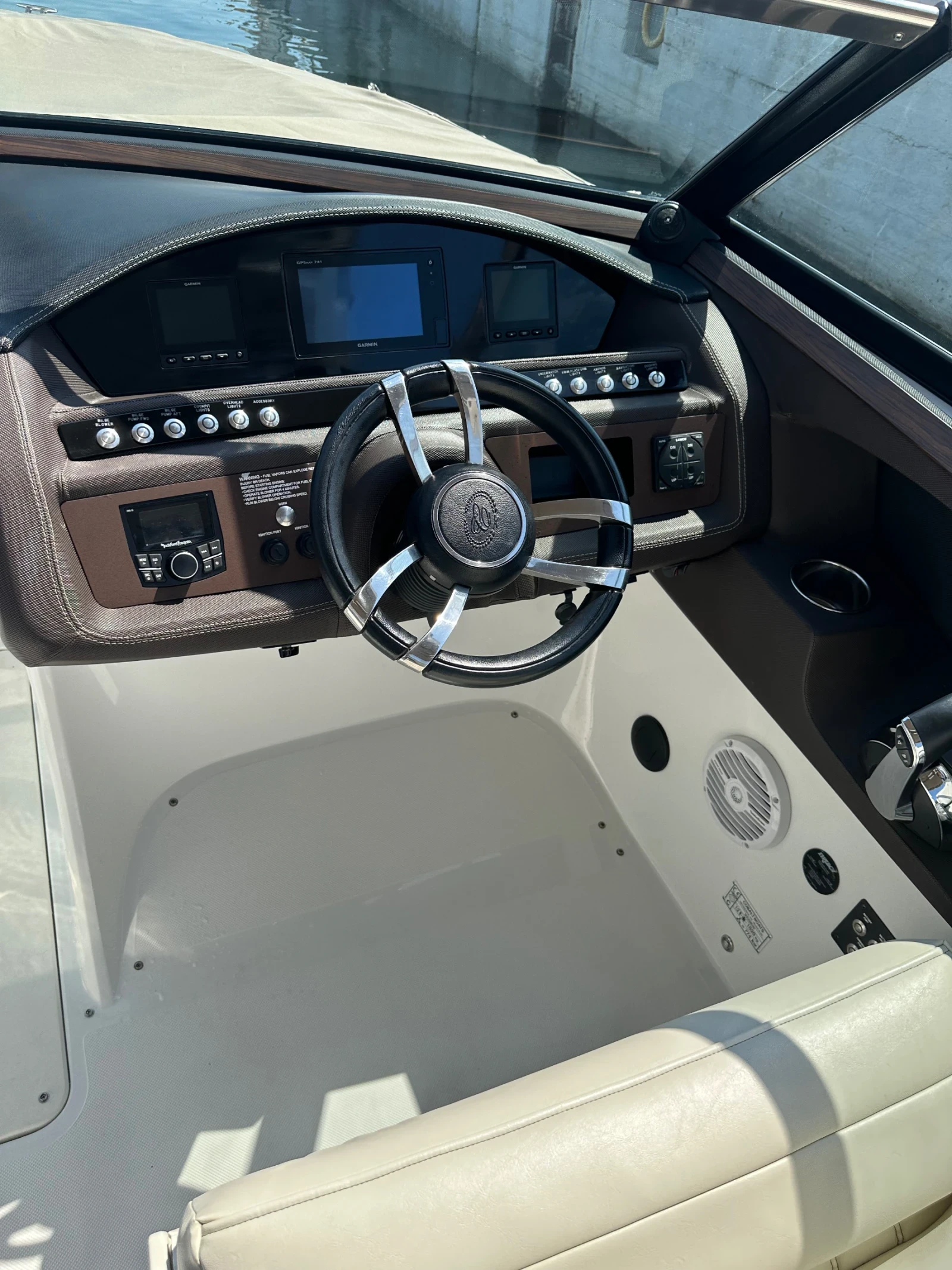 ������� ���� Cobalt R30 | Mobile.bg � ����������� 6
