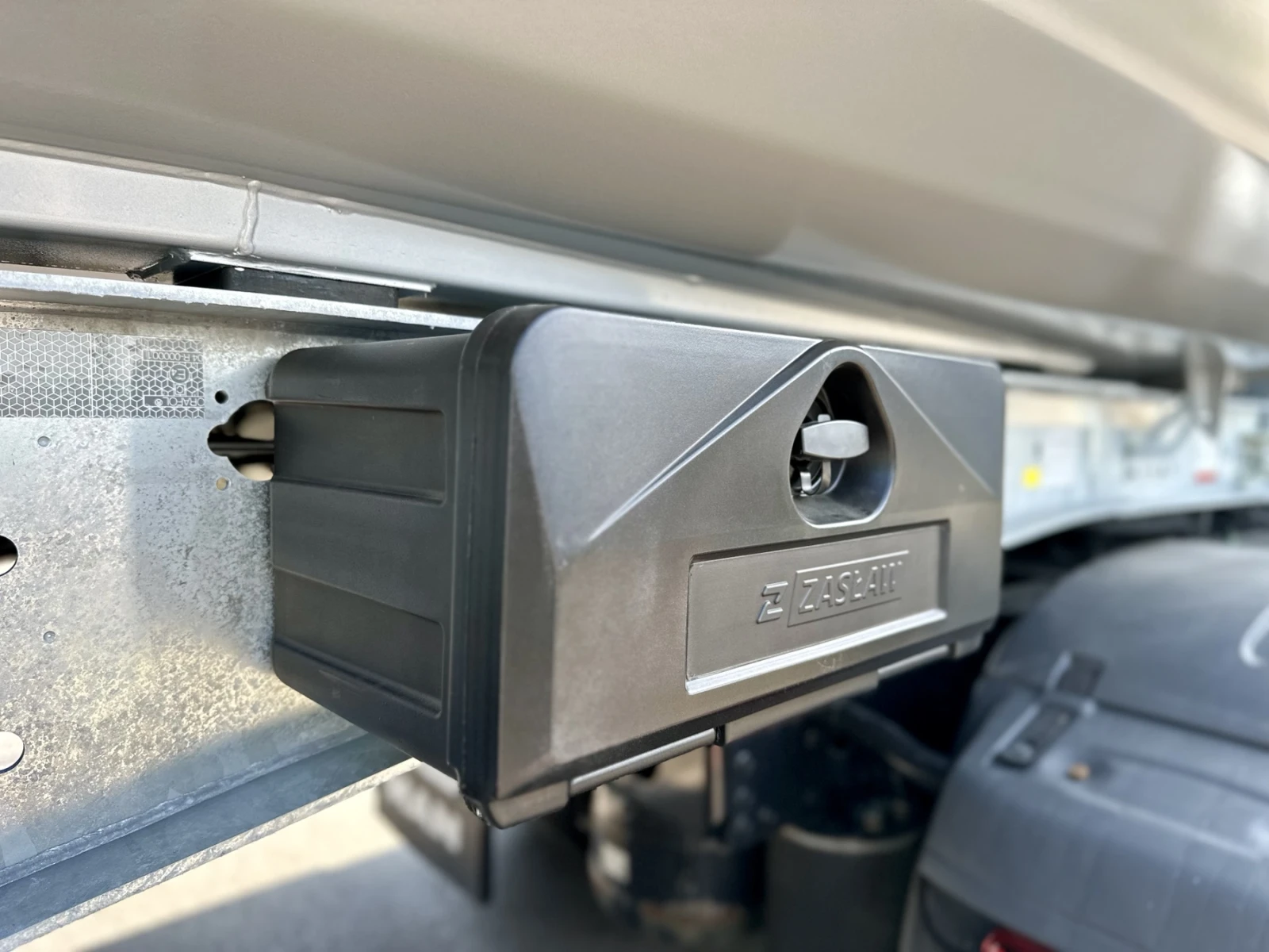 ����������� Zaslaw 27m3, HYVA, SAF, BOGE � 2 ��. | Mobile.bg � ����������� 13