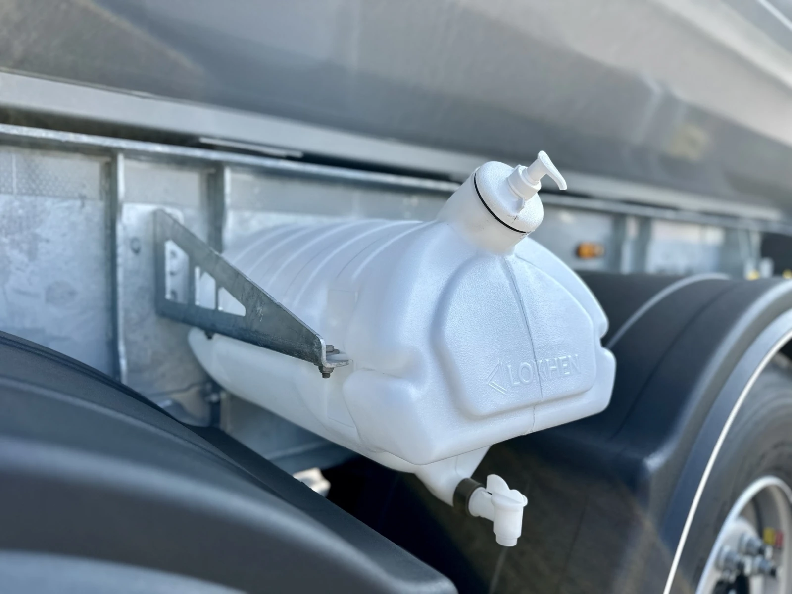 ����������� Zaslaw 27m3, HYVA, SAF, BOGE � 2 ��. | Mobile.bg � ����������� 12