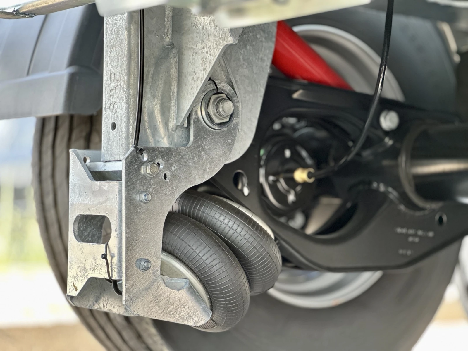 ����������� Zaslaw 27m3, HYVA, SAF, BOGE � 2 ��. | Mobile.bg � ����������� 7