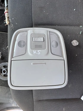 Kia K5 Optima 2017г плафон за очила, снимка 1