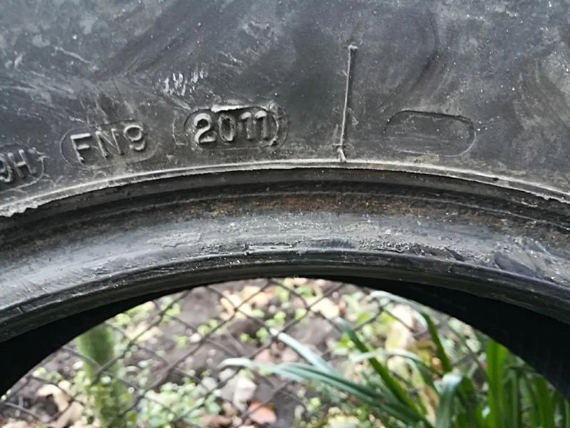 Гуми Зимни 245/70R16, снимка 7 - Гуми и джанти - 23636773