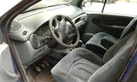 Renault Scenic 2.0i, снимка 6