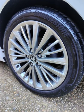 Toyota Avensis Executive+ full екстри, снимка 13
