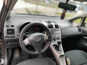 Toyota Auris - 8200 лв. / 4192.59 € - 29753978 9