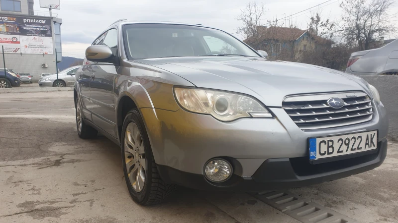 Subaru Outback H6 - 3.0, снимка 3 - Автомобили и джипове - 47312804