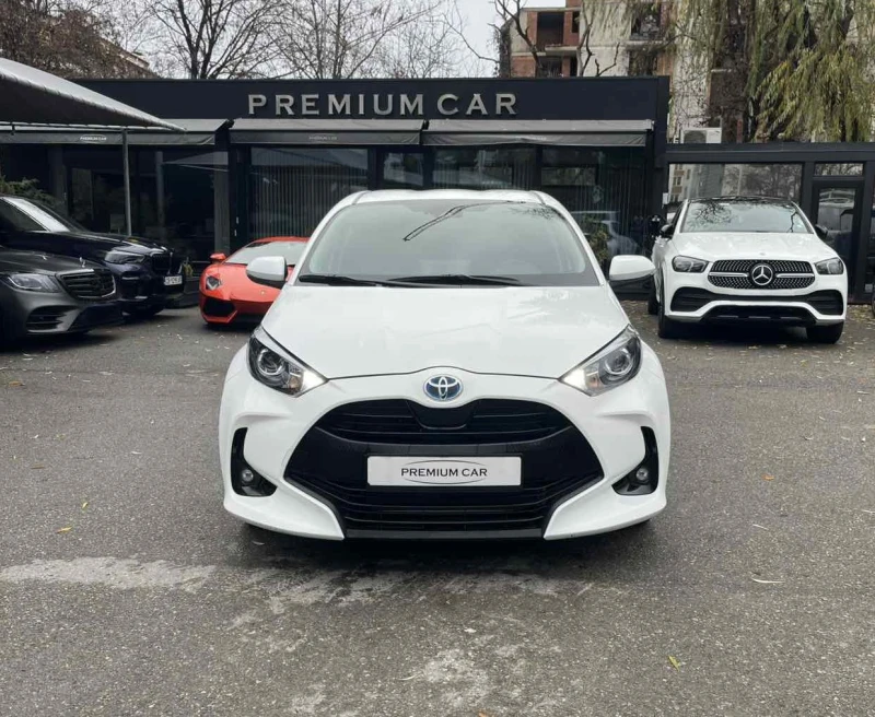 Toyota Yaris 1.5 Hybrid, снимка 1 - Автомобили и джипове - 48197635