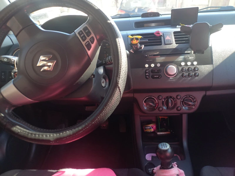 Suzuki Swift 1.3, снимка 9 - Автомобили и джипове - 49440249