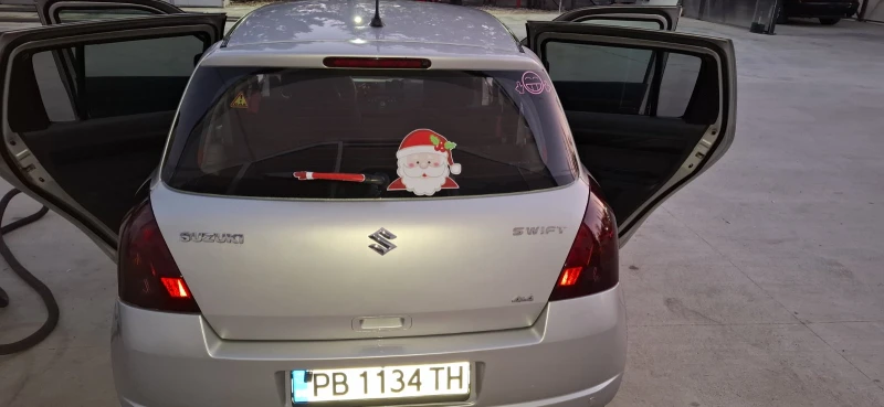 Suzuki Swift 1.3, снимка 6 - Автомобили и джипове - 49440249