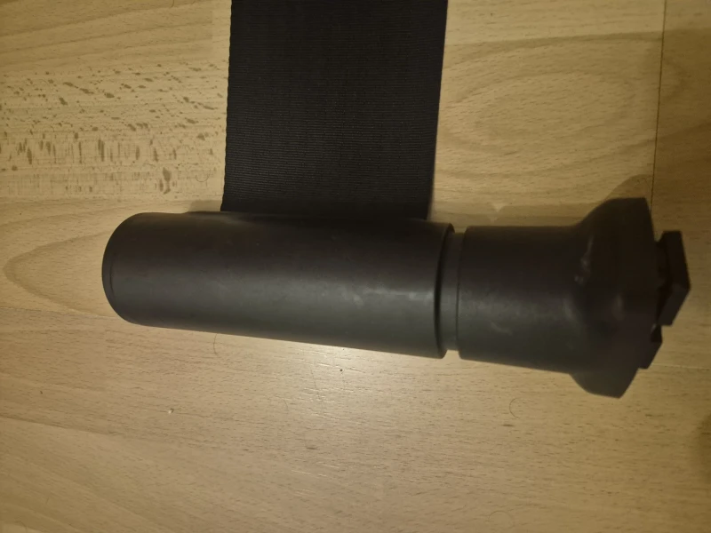 Audi A6 Колан за багажник..А6  комби, снимка 2 - Автомобили и джипове - 52438417