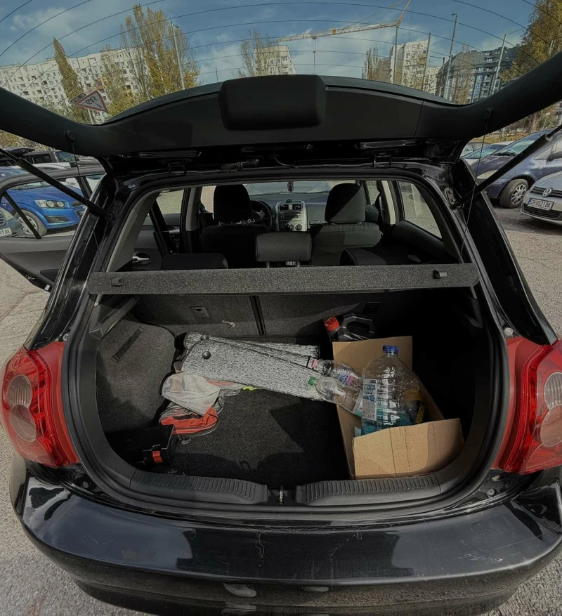 Toyota Auris, снимка 13 - Автомобили и джипове - 52448969