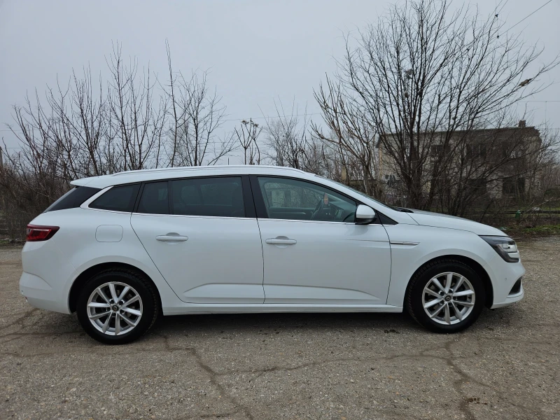 Renault Megane, снимка 8 - Автомобили и джипове - 53456974