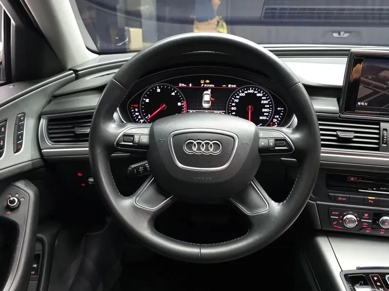 Audi A6 2.0 TDI, снимка 13 - Автомобили и джипове - 55057944