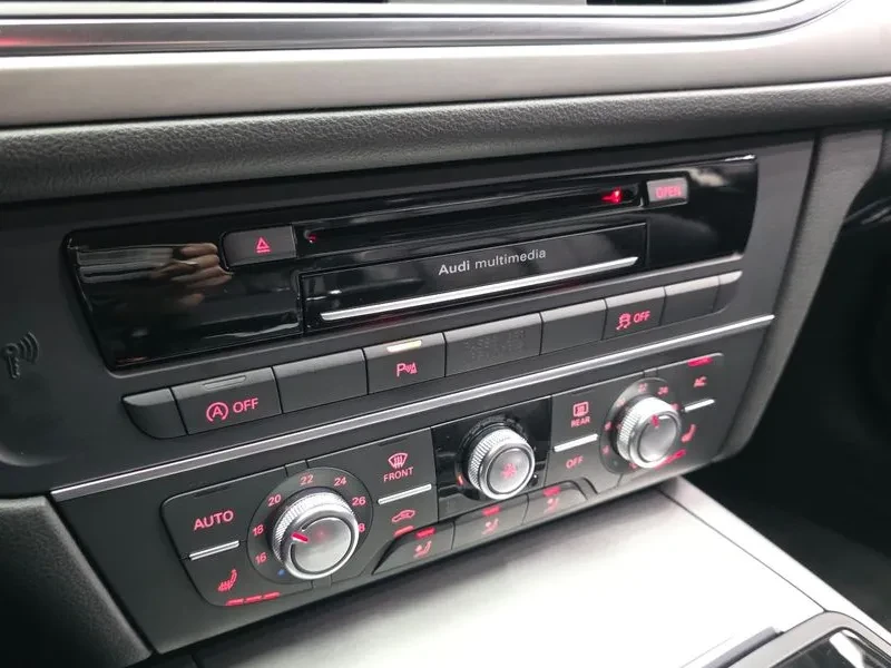 Audi A6 2.0 TDI, снимка 16 - Автомобили и джипове - 55057944