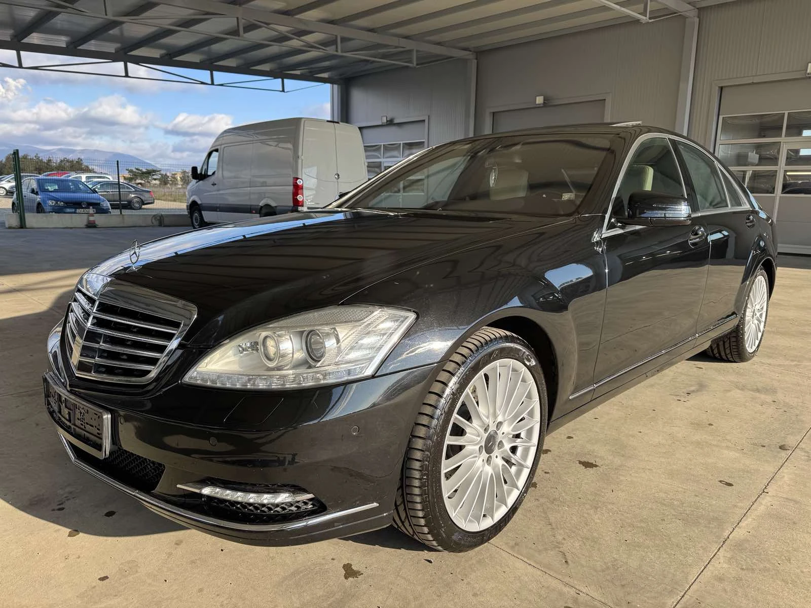 Mercedes-Benz S 350 CDI* 235ps* 4matic* Distr* H/K* Night Vision* КОЖА, снимка 1