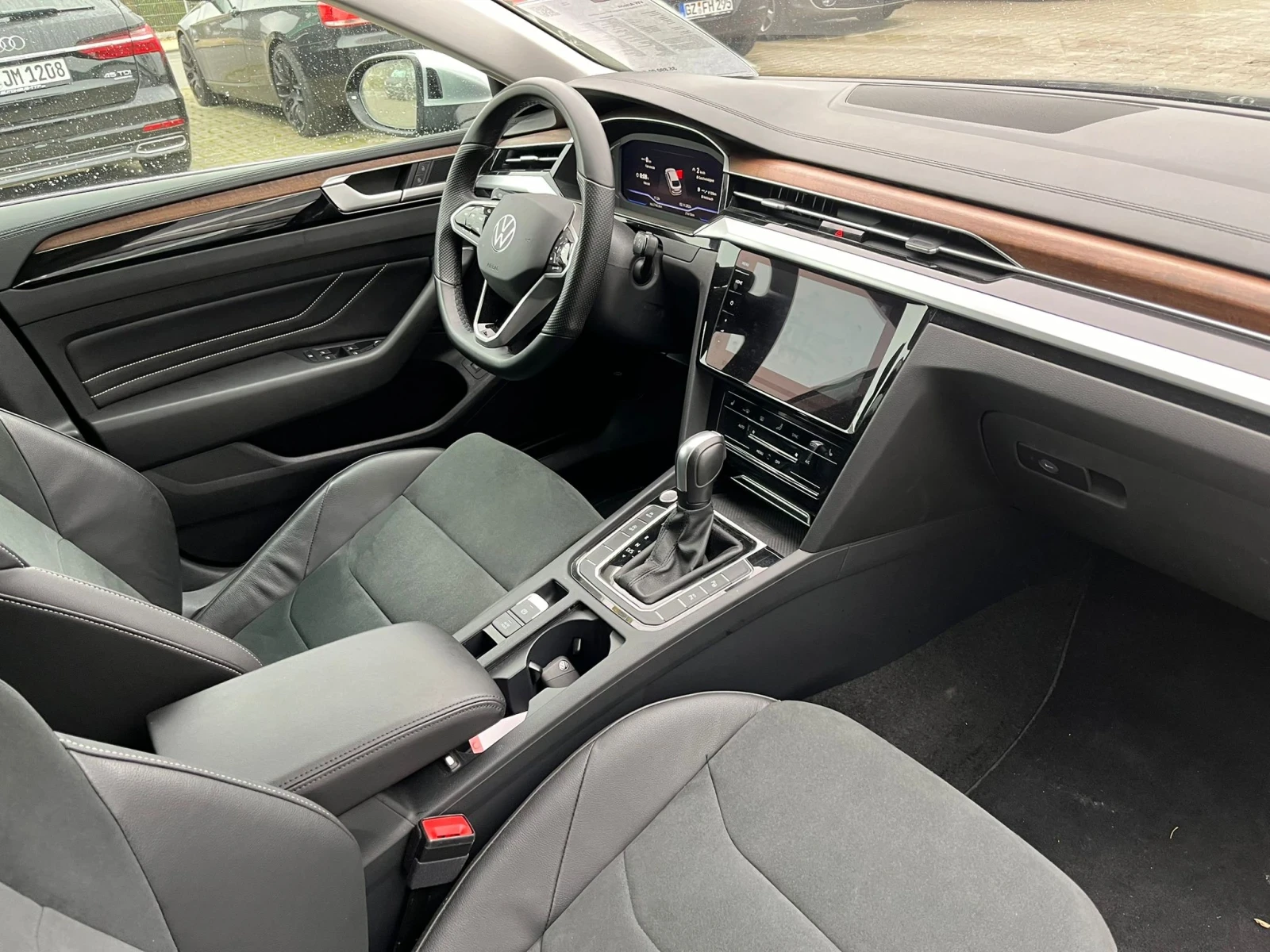 VW Arteon 2.0* TDI* 4Motion* 360* Matrix - изображение 7