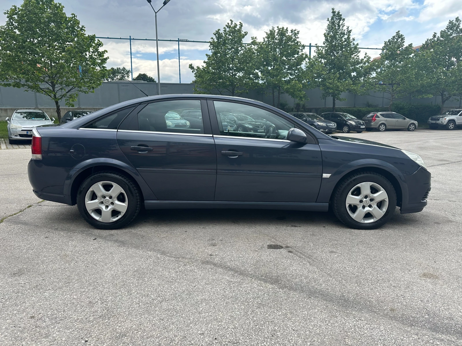 Opel Vectra 2.2i 155 к.с. facelift - изображение 5