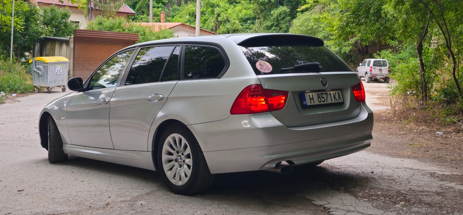 BMW 318 E91 143к.с - изображение 2