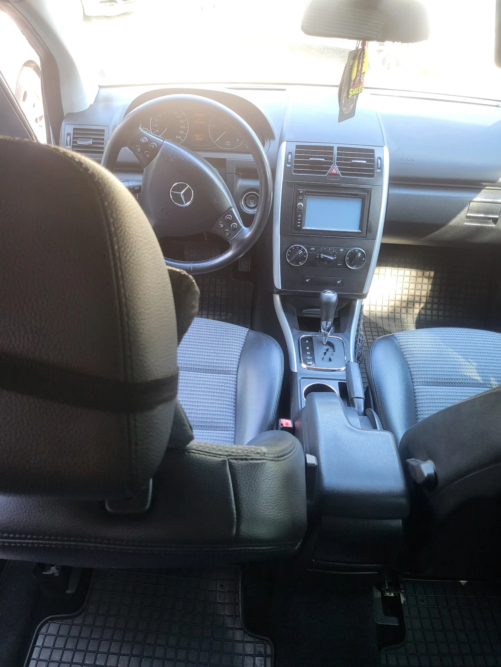 Mercedes-Benz A 180  - изображение 8