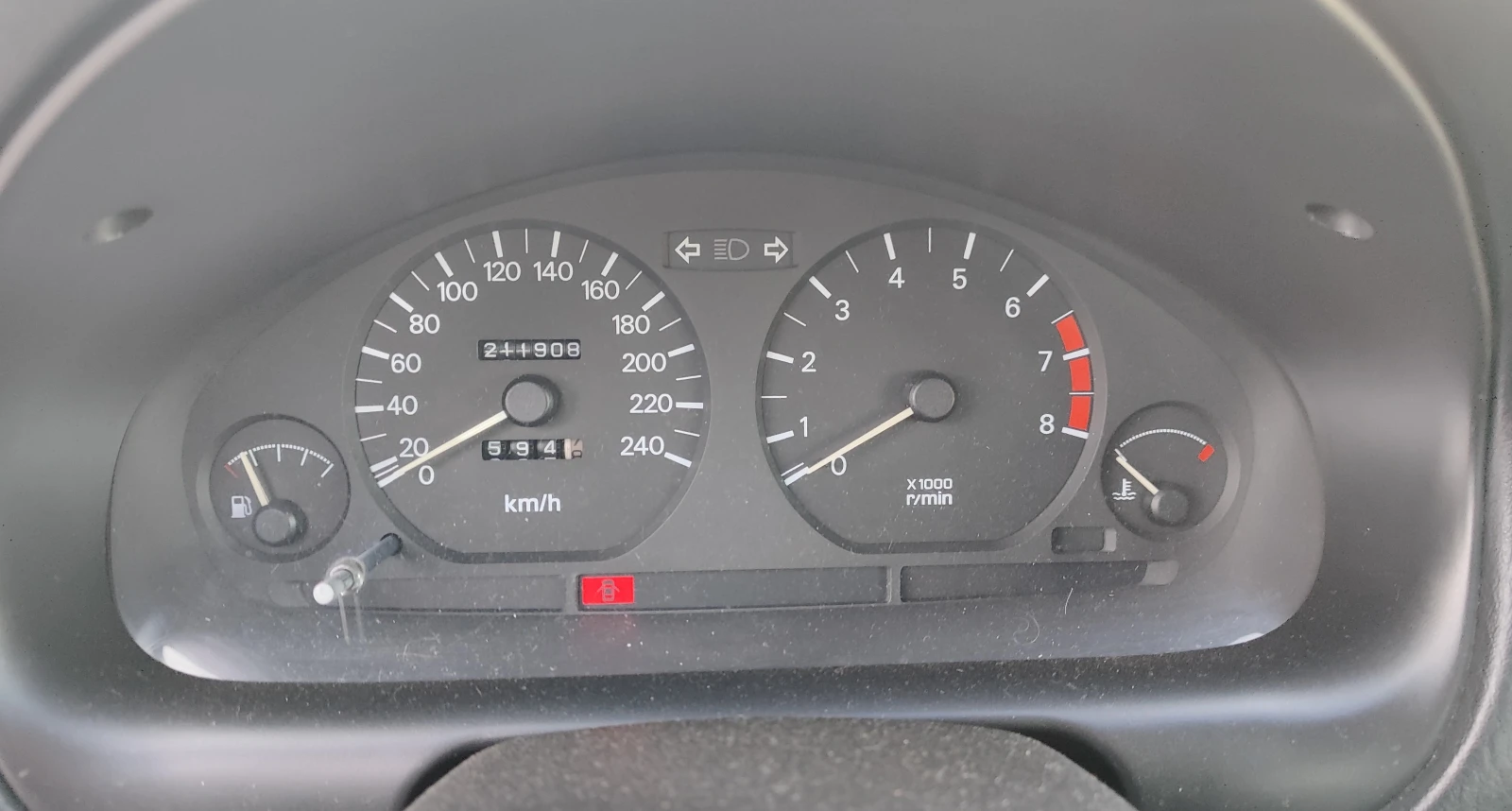 Mitsubishi Carisma  - изображение 7
