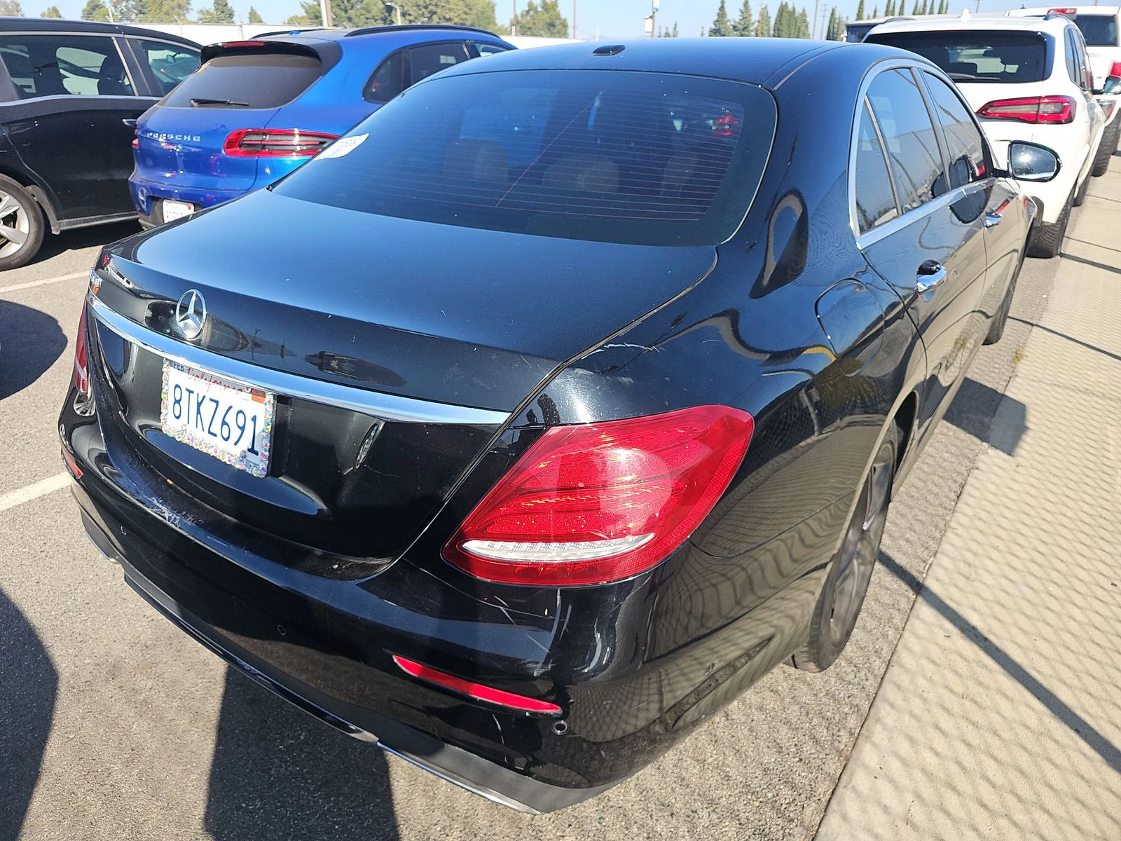 Mercedes-Benz E 300 AMG* PACK* BURMESTER* * * *  | Mobile.bg   2