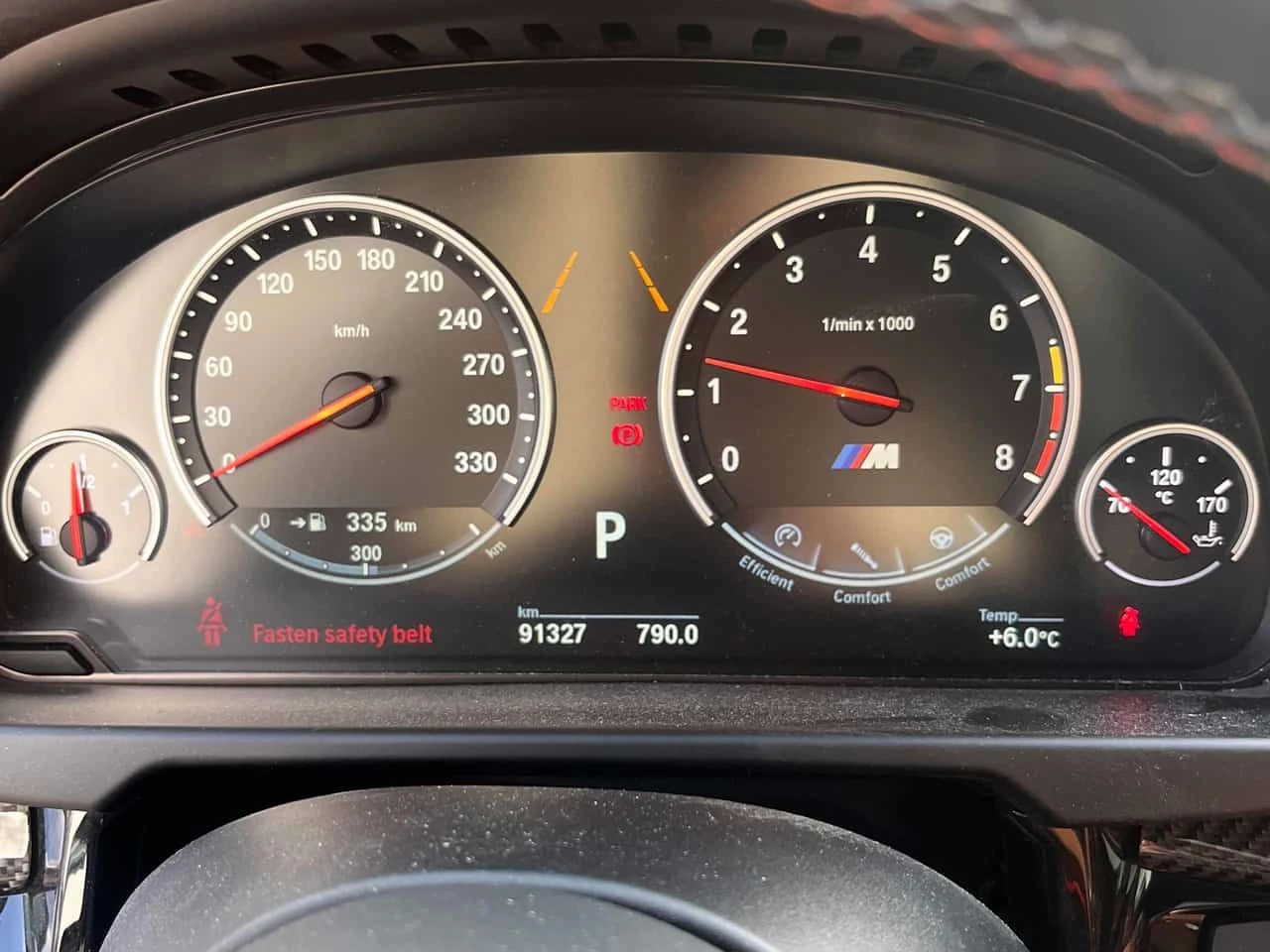 BMW X5M * CARFAX * HARMAN * ОБДУХВАНЕ * HEAD UP, снимка 8 - Автомобили и джипове - 54141363